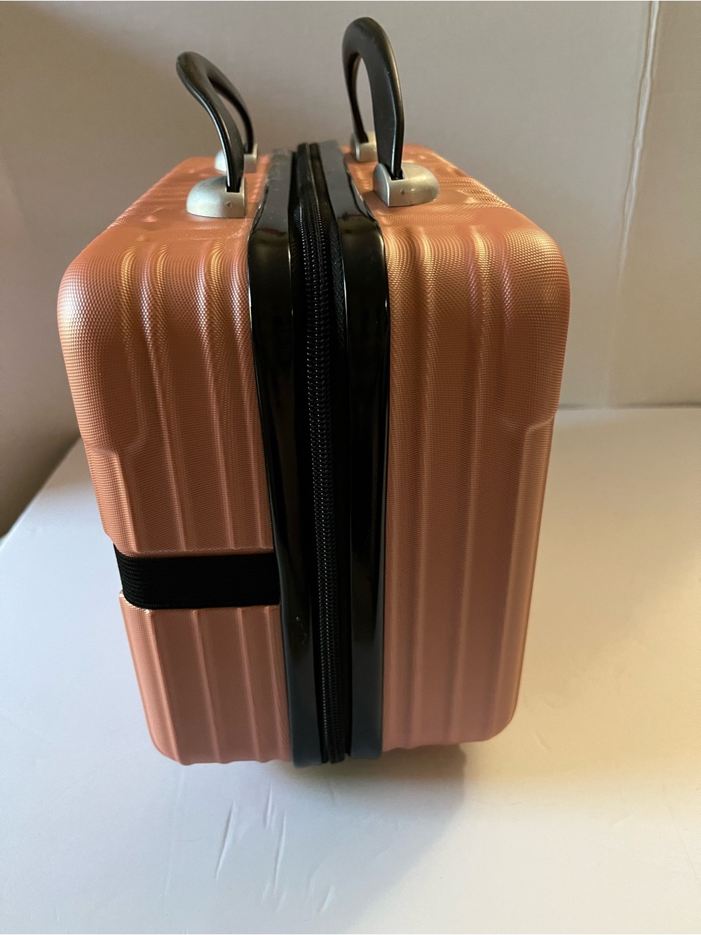 Compact Metallic Rose Cosmetic Case with Top Handle - Picture 2 of 3